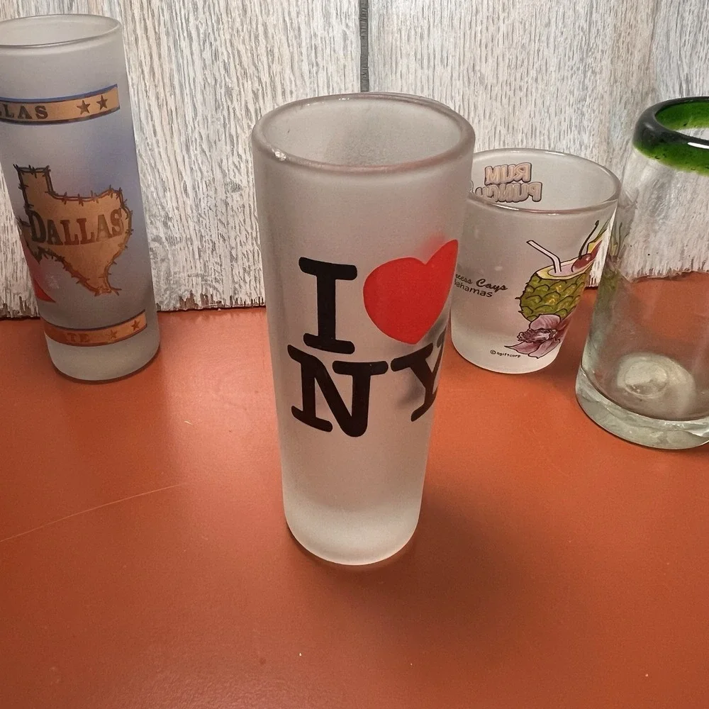 Lot Of 5 Shot Glasses All‎ Different Sizes, NY, Texas, Bahamas, Mexico Souvenirs